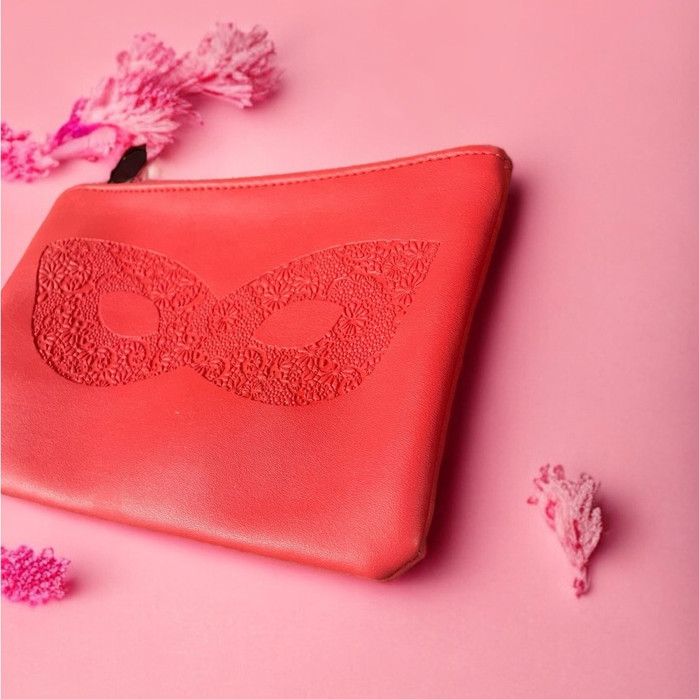 NWOT Masquerade Red Cosmetics Case